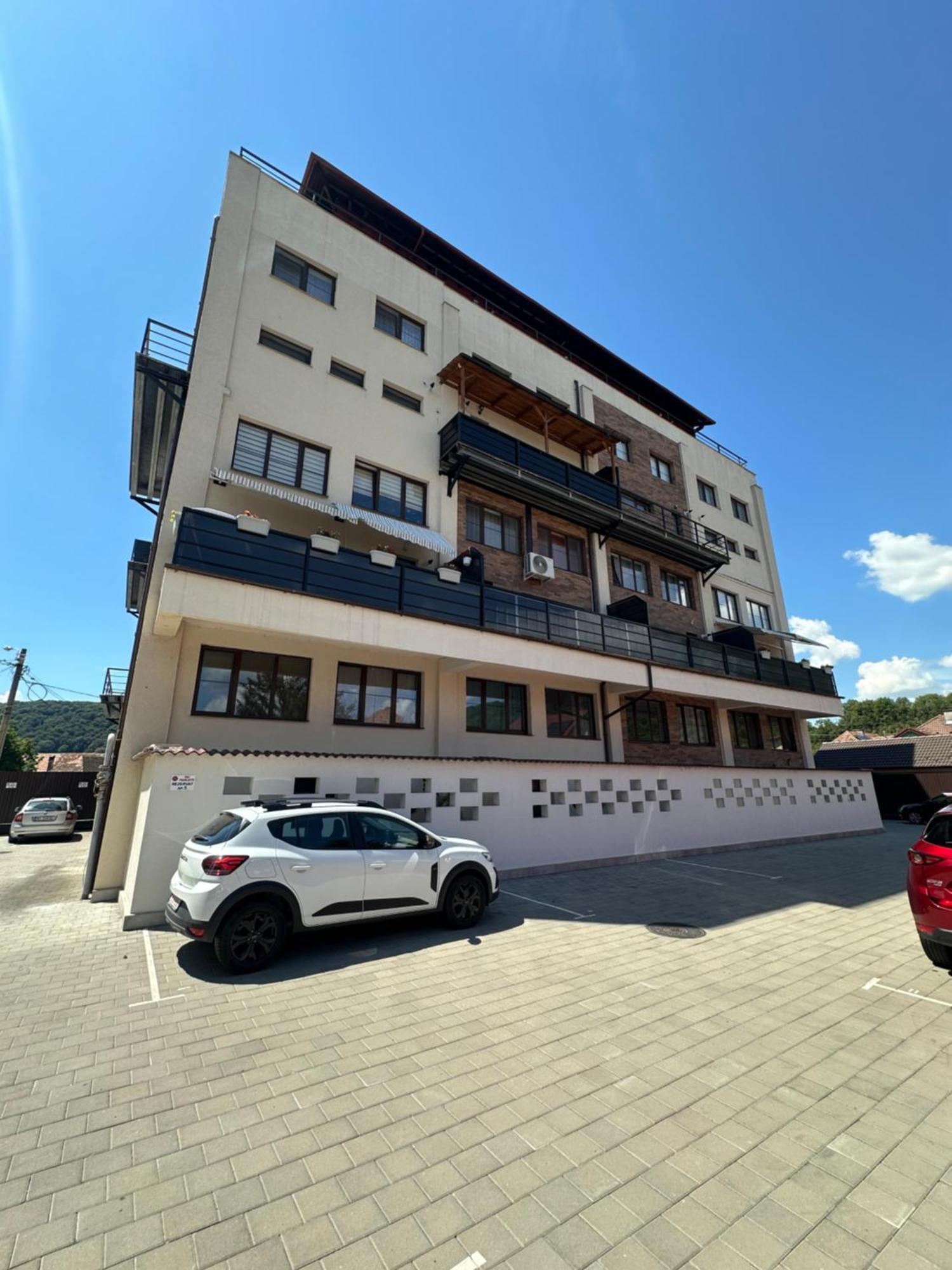 Daisy Apartment 27 锡吉什瓦拉 外观 照片