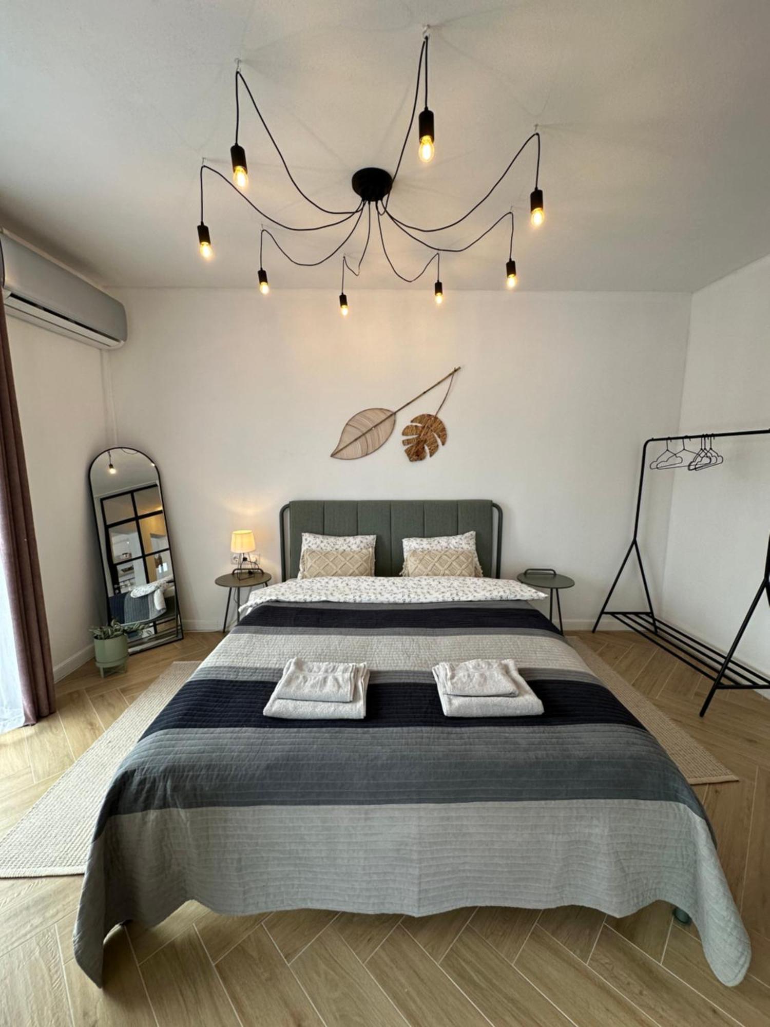 Daisy Apartment 27 锡吉什瓦拉 外观 照片
