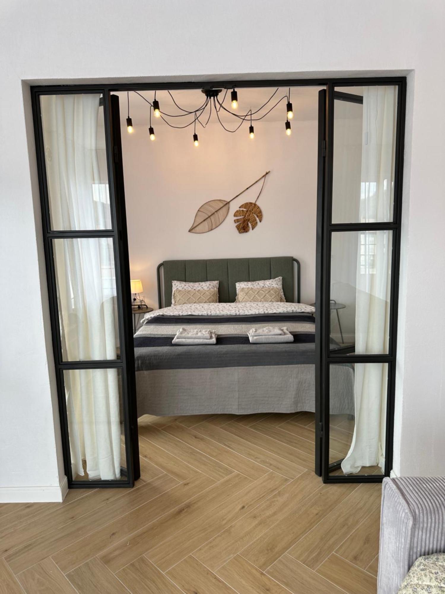 Daisy Apartment 27 锡吉什瓦拉 外观 照片